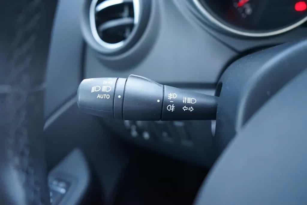 Renault Captur 1.2 TCe 120 LED Navi SHZ PDC 03/2018-photo-19