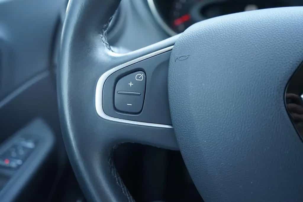 Renault Captur 1.2 TCe 120 LED Navi SHZ PDC 03/2018-photo-20