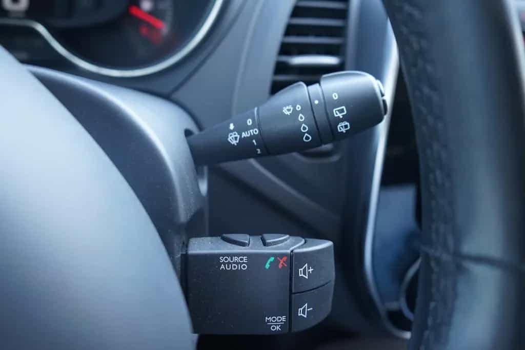 Renault Captur 1.2 TCe 120 LED Navi SHZ PDC 03/2018-photo-23