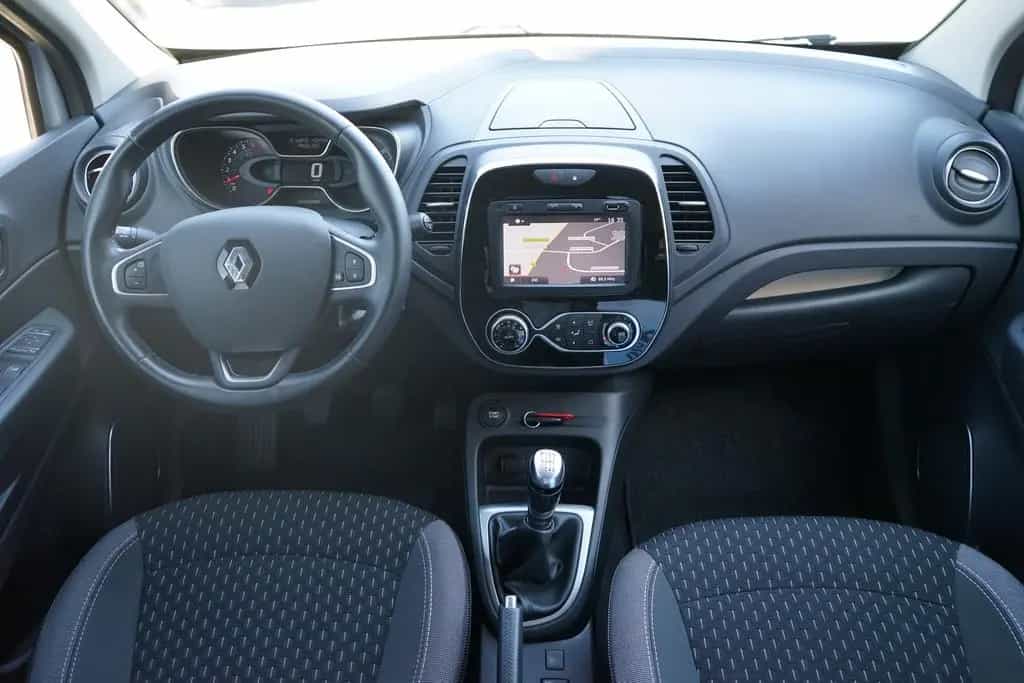 Renault Captur 1.2 TCe 120 LED Navi SHZ PDC 03/2018-photo-5