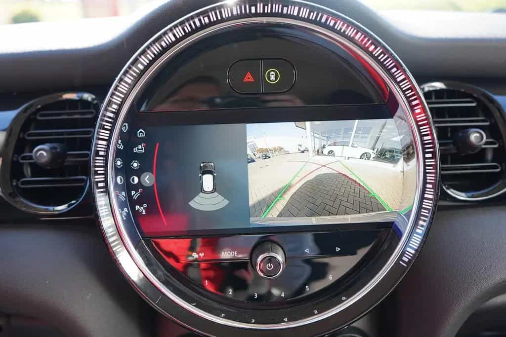 MINI Cooper 1.5 Sitzheizung PDC Kamera Navi LED 12/2022-photo-12