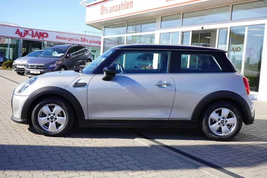 MINI Cooper 1.5 Sitzheizung PDC Kamera Navi LED 12/2022-photo-2
