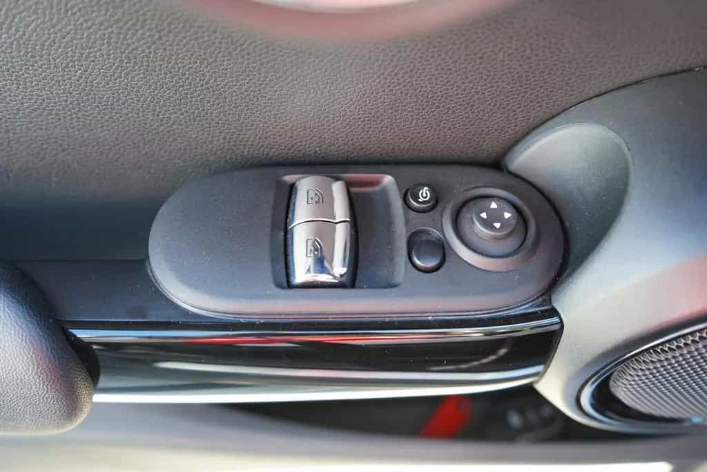 MINI Cooper 1.5 Sitzheizung PDC Kamera Navi LED 12/2022-photo-27