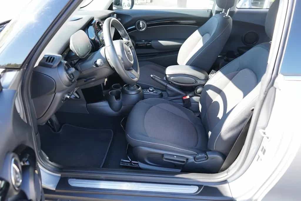 MINI Cooper 1.5 Sitzheizung PDC Kamera Navi LED 12/2022-photo-29