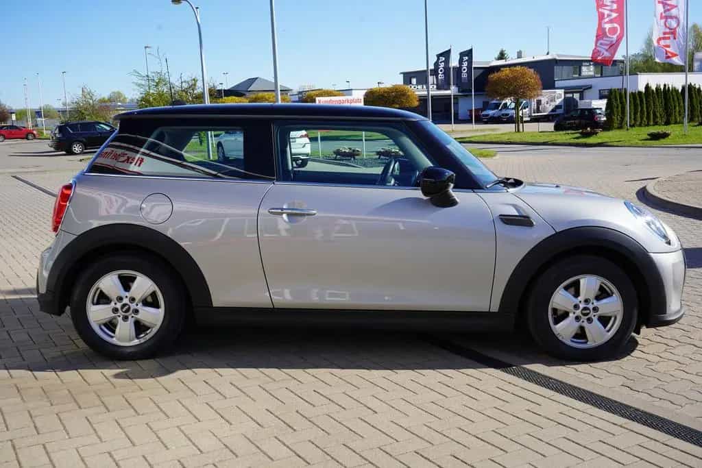MINI Cooper 1.5 Sitzheizung PDC Kamera Navi LED 12/2022-photo-6
