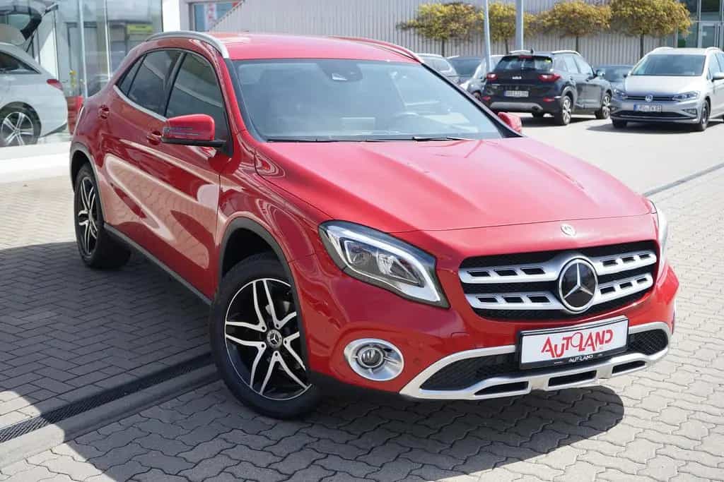 Mercedes-Benz GLA 200 Standard LED Navi Totwinkel ACC Memory 12/2018-photo-6
