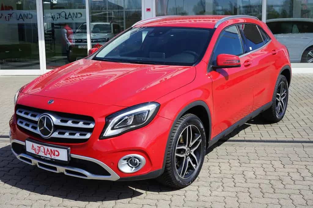 Mercedes-Benz GLA 200 Standard LED Navi Totwinkel ACC Memory 12/2018-photo-8