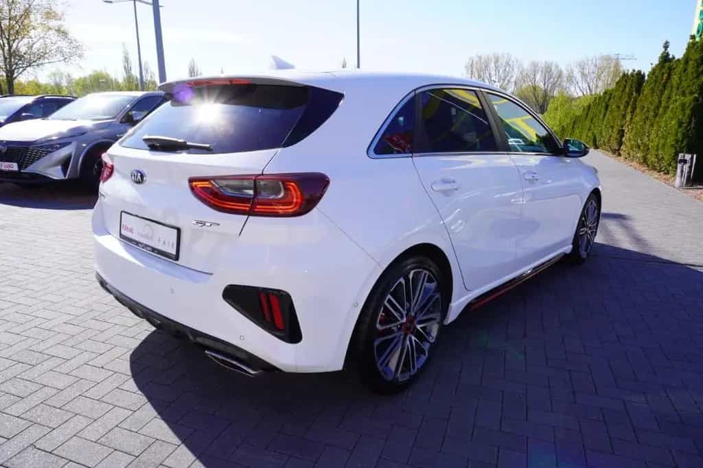 Kia Ceed 1.6 T-GDI GT DCT7 LED Navi ACC Kamera PDC 11/2020-photo-2