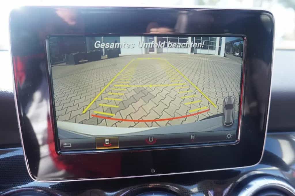 Mercedes-Benz CLA-Class 180 SB LED Navi Pano AHK Kamera Tempomat PDC 10/2018-photo-18