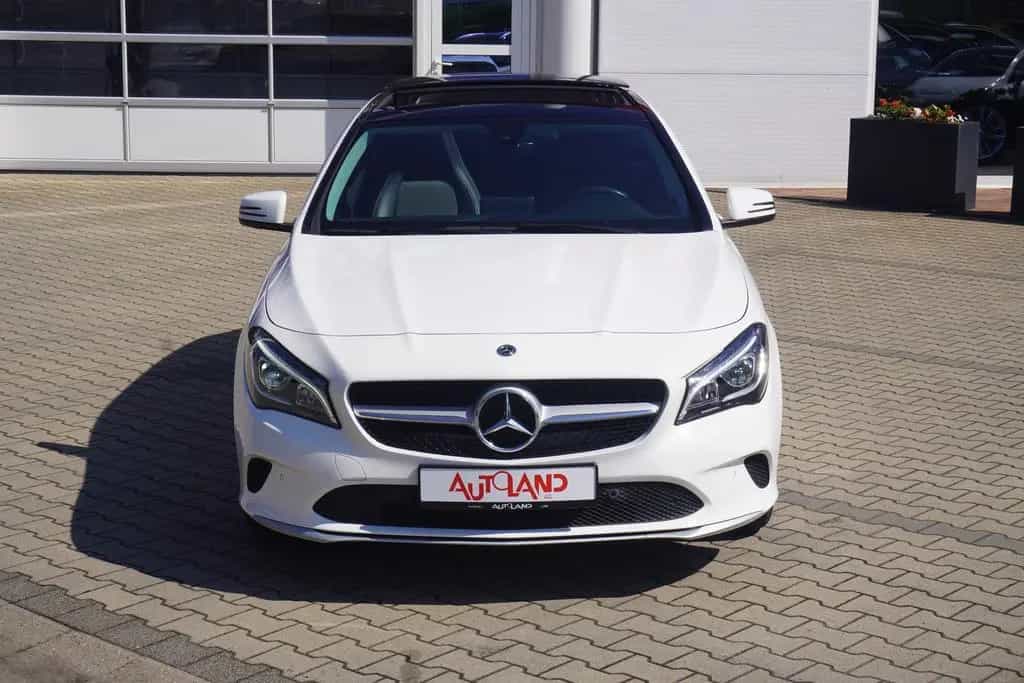 Mercedes-Benz CLA-Class 180 SB LED Navi Pano AHK Kamera Tempomat PDC 10/2018-photo-2