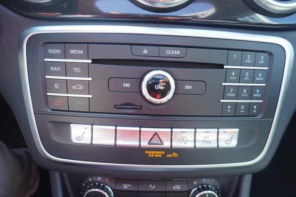 Mercedes-Benz CLA-Class 180 SB LED Navi Pano AHK Kamera Tempomat PDC 10/2018-photo-22