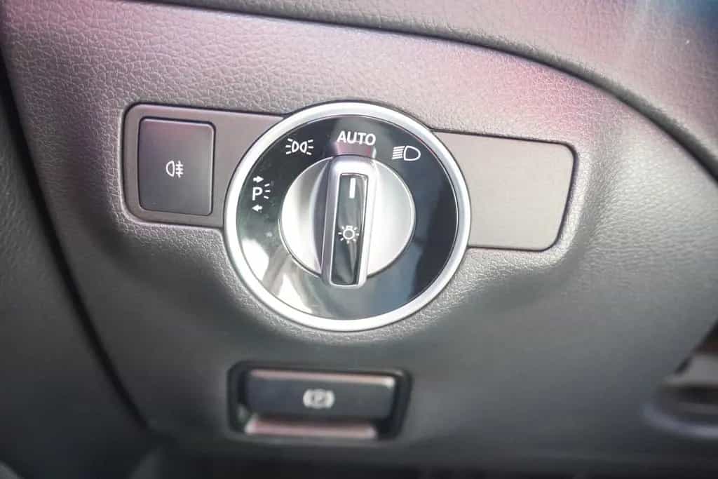 Mercedes-Benz CLA-Class 180 SB LED Navi Pano AHK Kamera Tempomat PDC 10/2018-photo-26