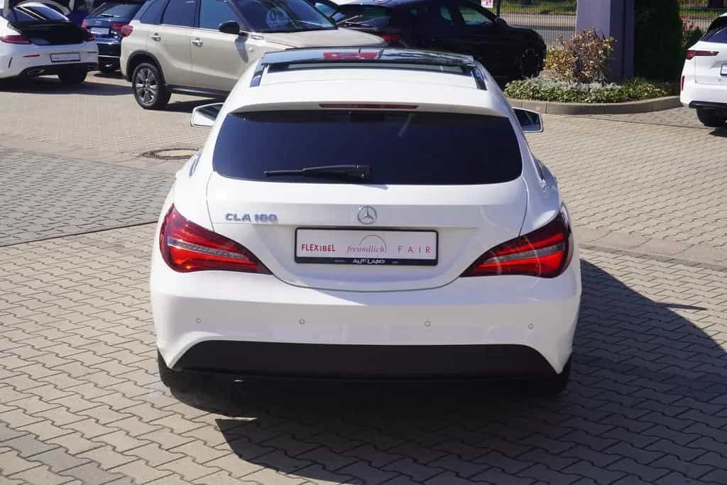 Mercedes-Benz CLA-Class 180 SB LED Navi Pano AHK Kamera Tempomat PDC 10/2018-photo-6