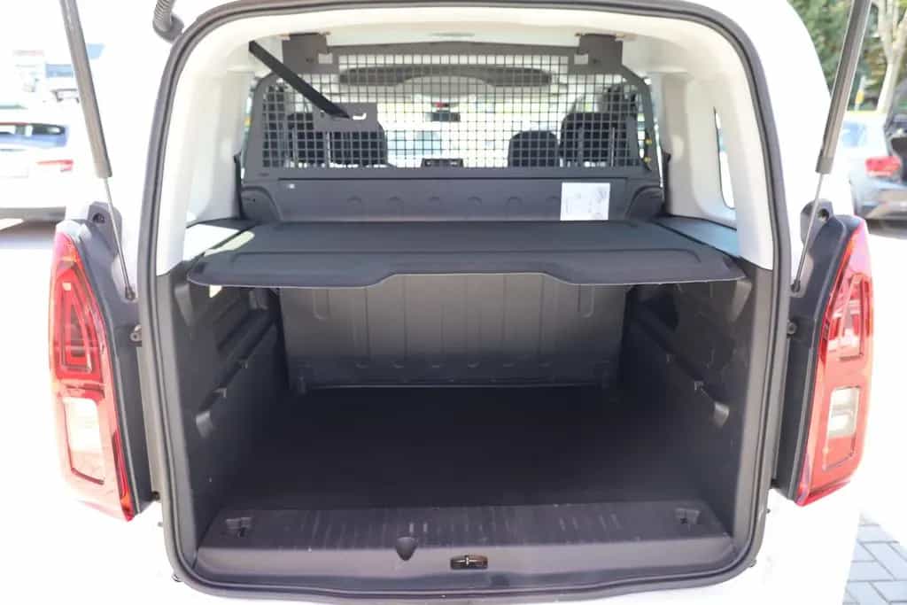 Opel Combo 1.2 Edition Klima DAB USB PDC Kamera AHK 10/2022-photo-30