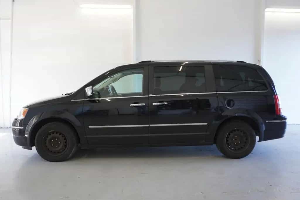 Chrysler Grand Voyager 2,8 CRD 7PERS AUT. 10/2010-photo-1