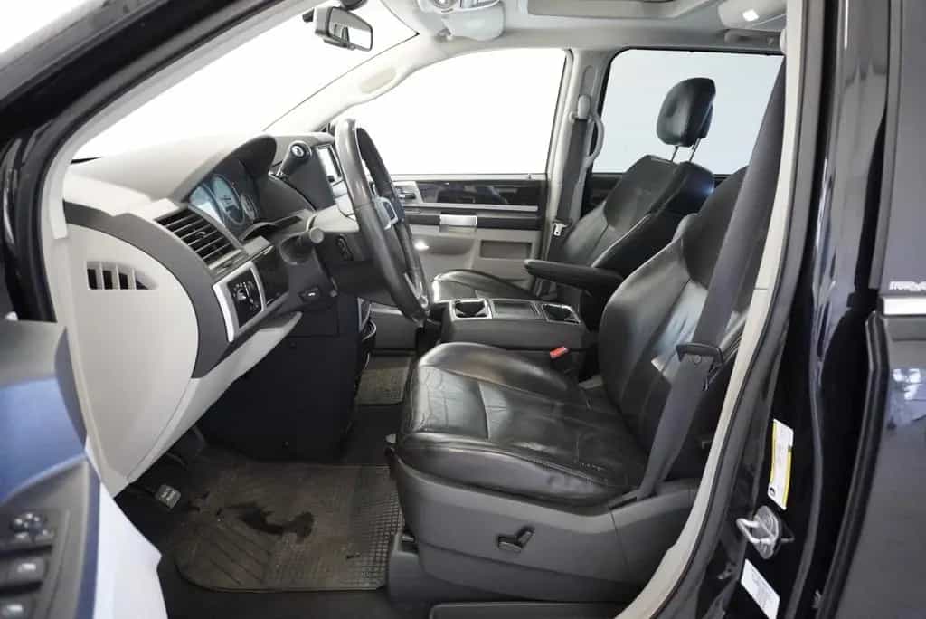 Chrysler Grand Voyager 2,8 CRD 7PERS AUT. 10/2010-photo-12
