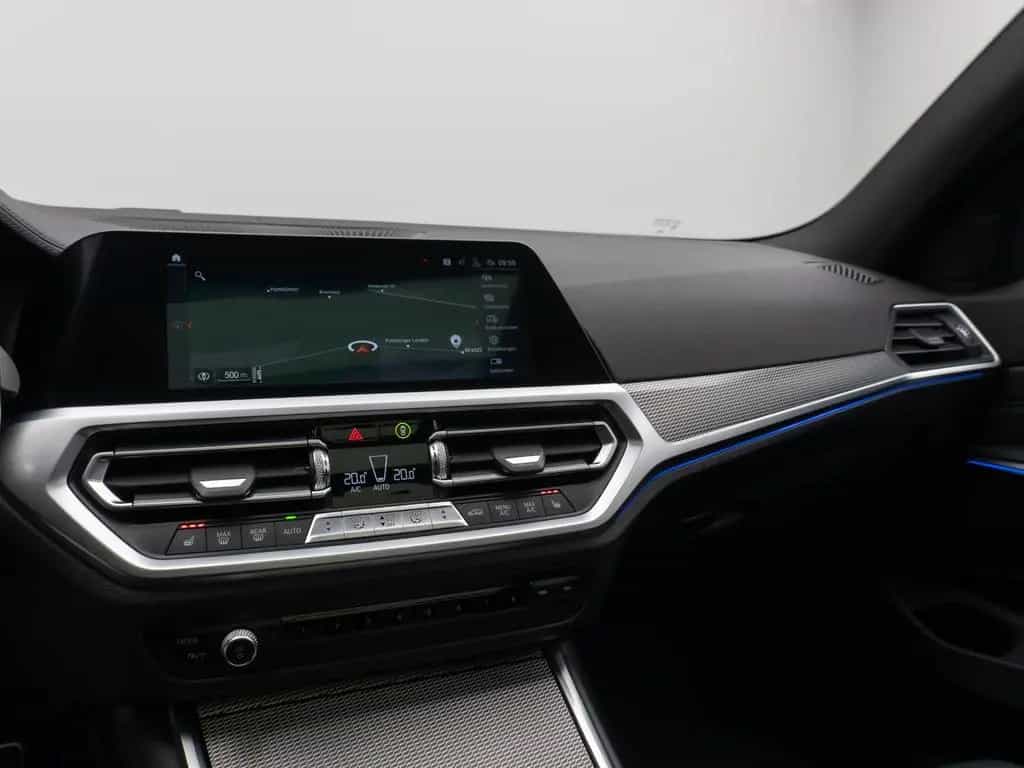 BMW 3 Series 320i M Sport Panorama Kamera HUD DAB HiFi Laser 01/2020-photo-21