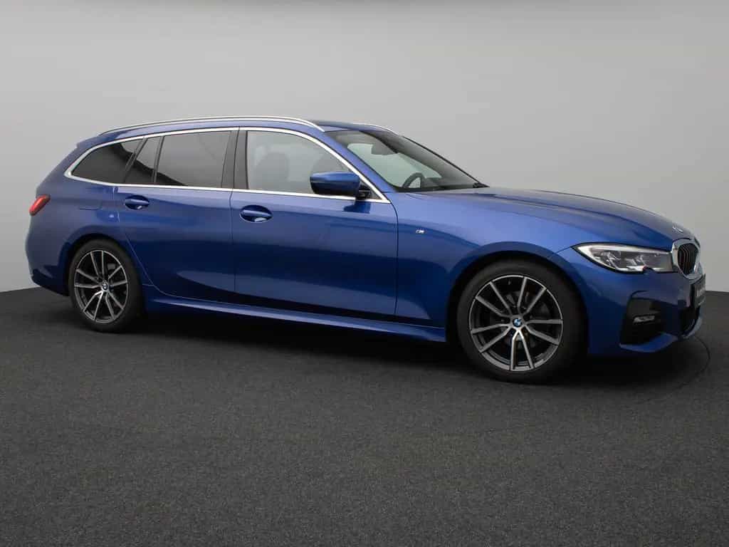 BMW 3 Series 320i M Sport Panorama Kamera HUD DAB HiFi Laser 01/2020-photo-3