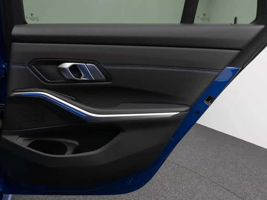 BMW 3 Series 320i M Sport Panorama Kamera HUD DAB HiFi Laser 01/2020-photo-35
