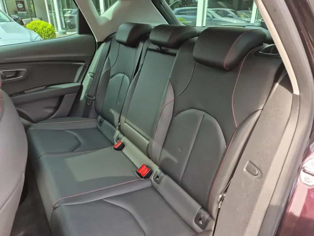 Seat Leon FR Schiebedach Leder LED Nav FRPlus PDC 08/2018-photo-24