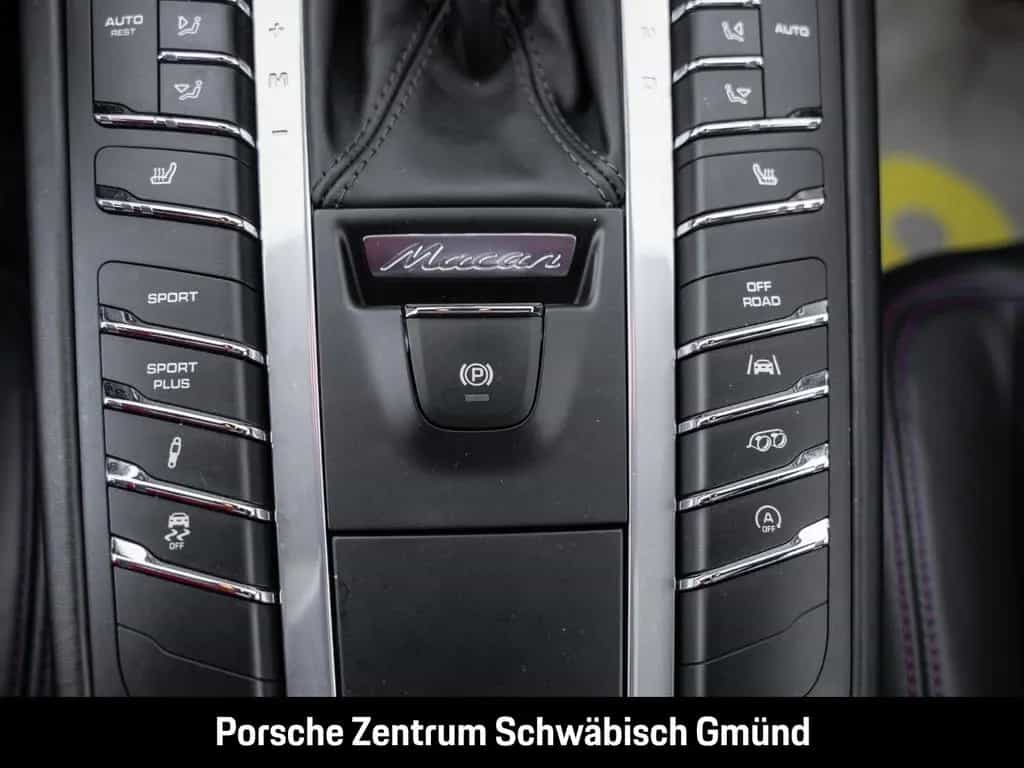 Porsche Macan GTS Panoramadach Sportabgasanlage BOSE 02/2018-photo-27