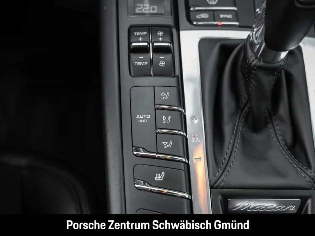 Porsche Macan GTS Panoramadach Sportabgasanlage BOSE 02/2018-photo-28