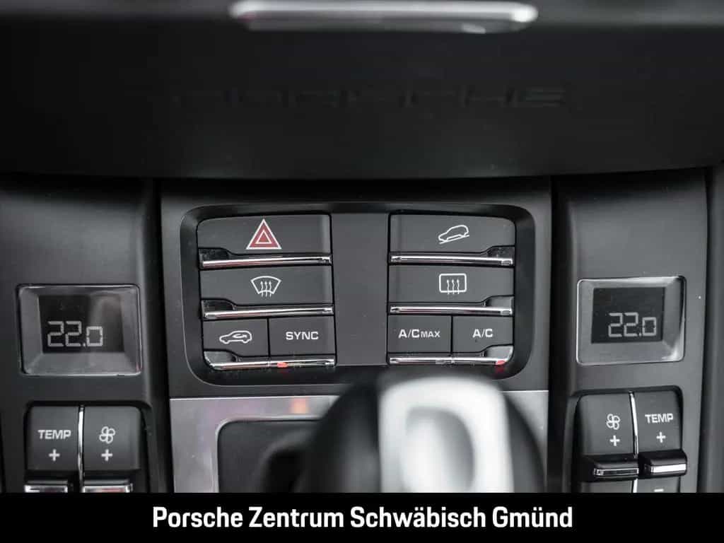 Porsche Macan GTS Panoramadach Sportabgasanlage BOSE 02/2018-photo-30
