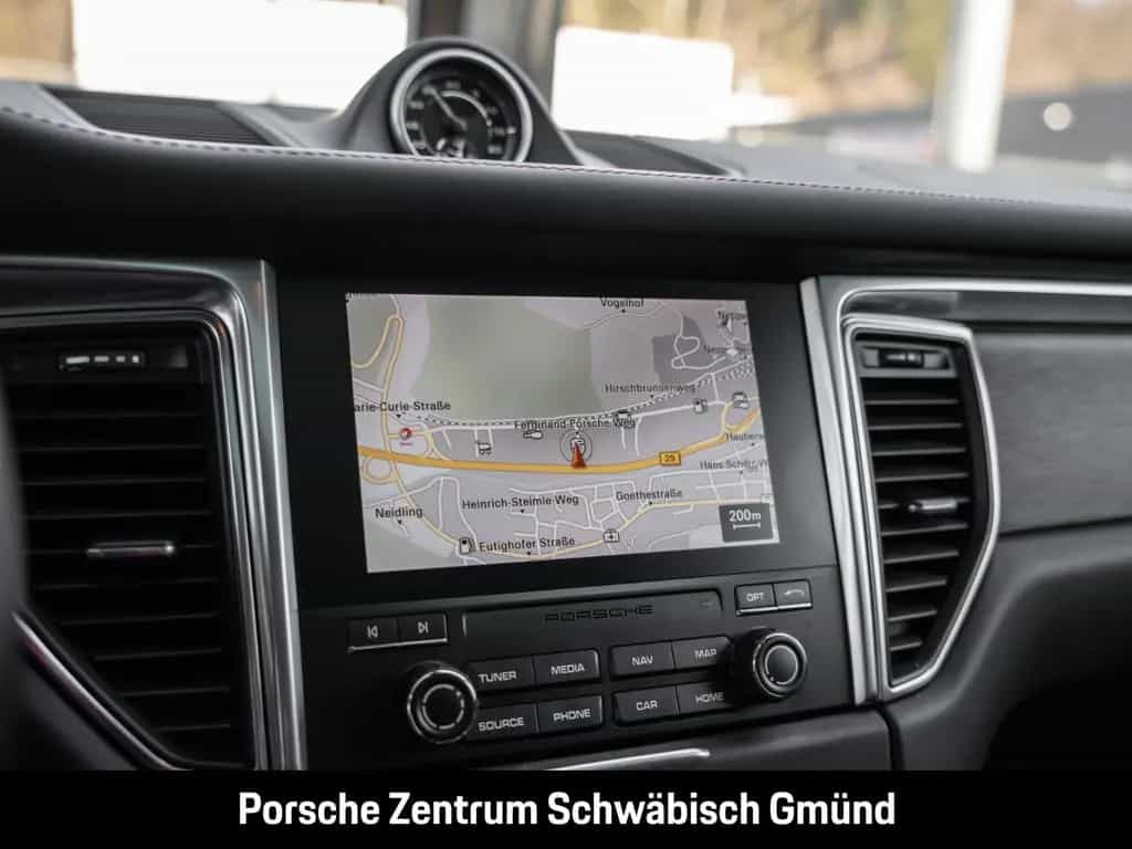 Porsche Macan GTS Panoramadach Sportabgasanlage BOSE 02/2018-photo-33
