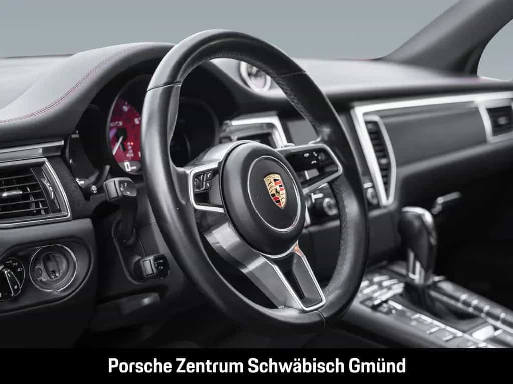 Porsche Macan GTS Panoramadach Sportabgasanlage BOSE 02/2018-photo-5