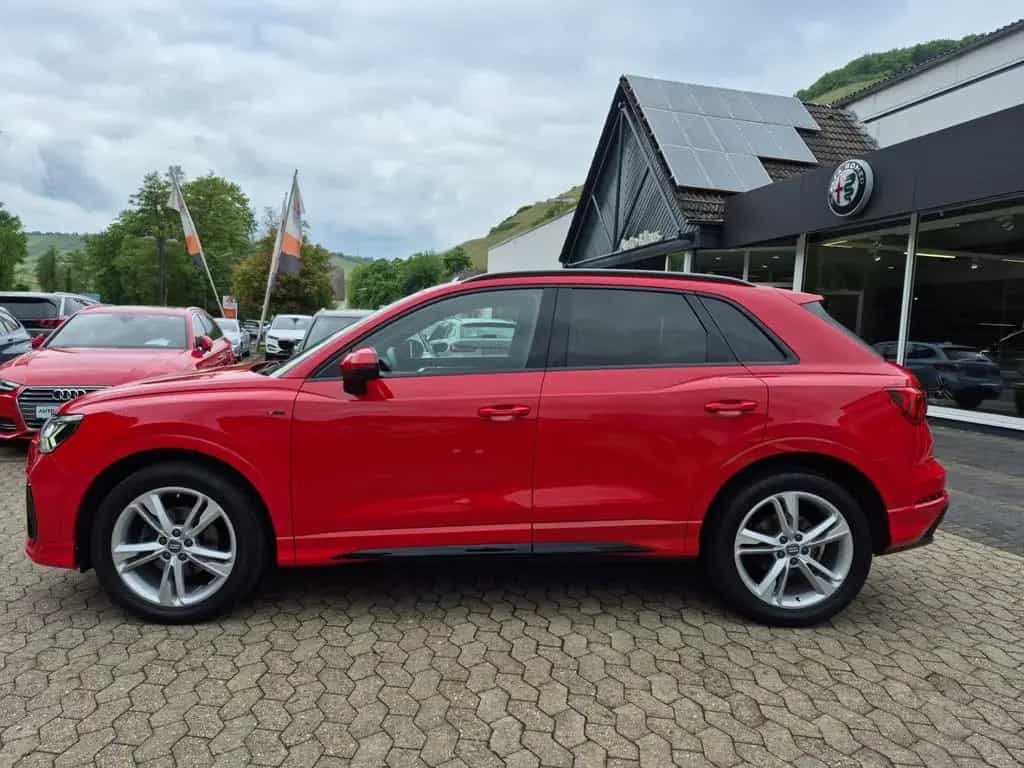 Audi Q3 35 TDI S-line AHK Matrix MMI Ambi Assistenzpa 11/2019-photo-1