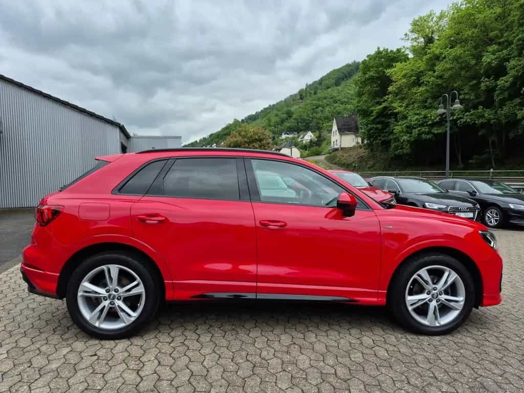 Audi Q3 35 TDI S-line AHK Matrix MMI Ambi Assistenzpa 11/2019-photo-3