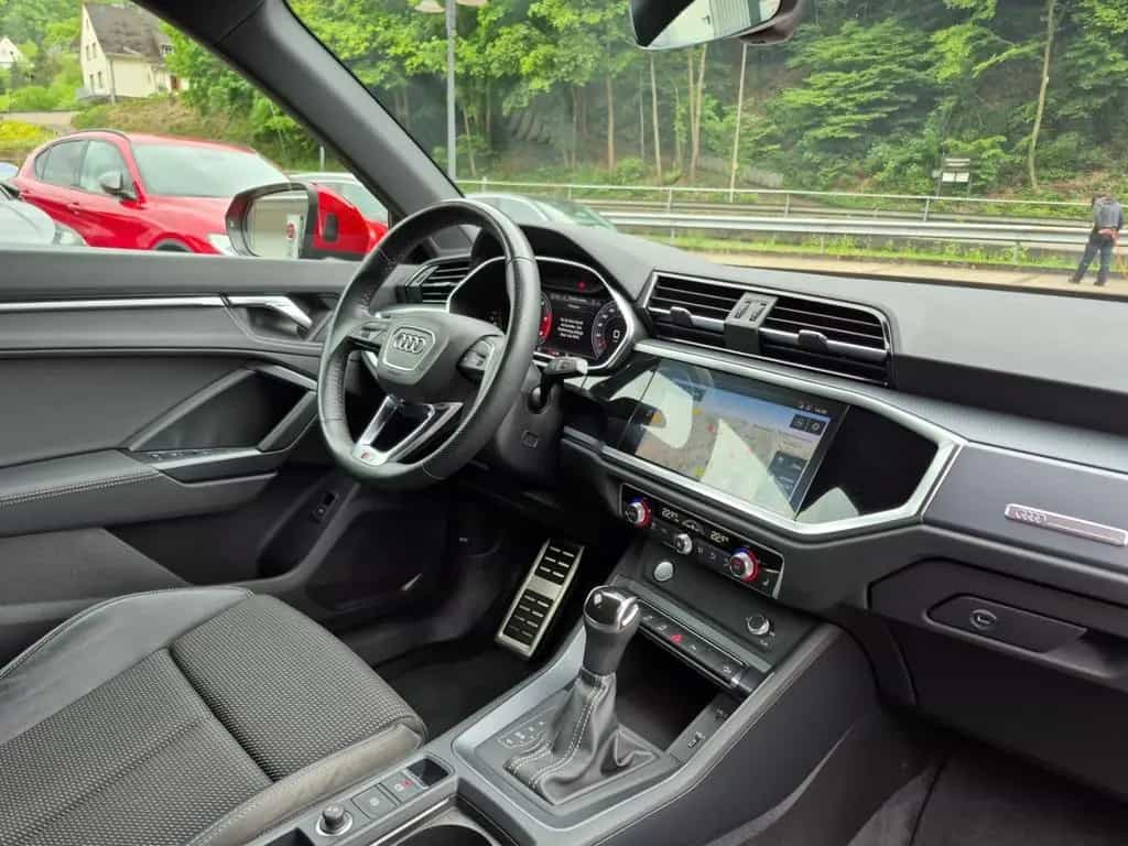 Audi Q3 35 TDI S-line AHK Matrix MMI Ambi Assistenzpa 11/2019-photo-7