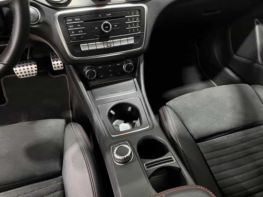 Mercedes-Benz GLA 180 AMG-Line Autom. *Keyless *SHZ *RFK 03/2019-photo-27