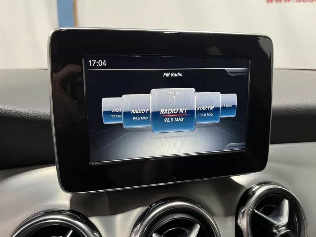 Mercedes-Benz GLA 180 AMG-Line Autom. *Keyless *SHZ *RFK 03/2019-photo-28