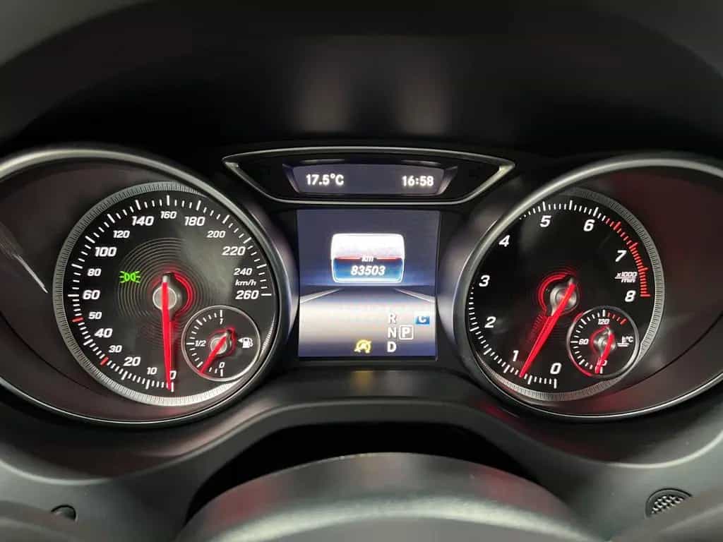 Mercedes-Benz GLA 180 AMG-Line Autom. *Keyless *SHZ *RFK 03/2019-photo-37