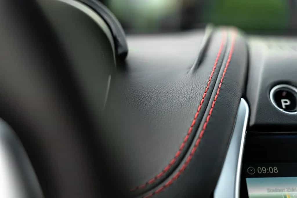 Aston Martin DBX 1/500 | Pano Roof | 4x Seat Ventilation 12/2020-photo-16