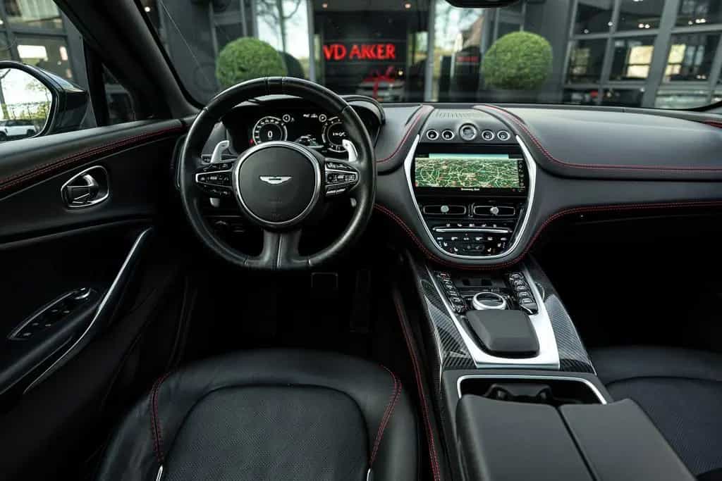 Aston Martin DBX 1/500 | Pano Roof | 4x Seat Ventilation 12/2020-photo-2