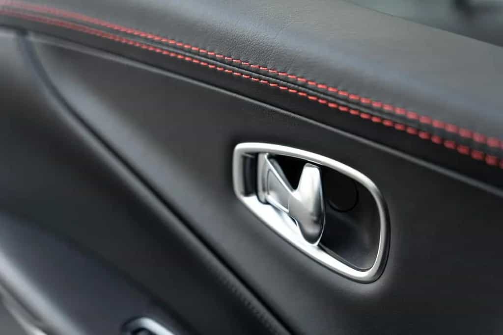 Aston Martin DBX 1/500 | Pano Roof | 4x Seat Ventilation 12/2020-photo-21