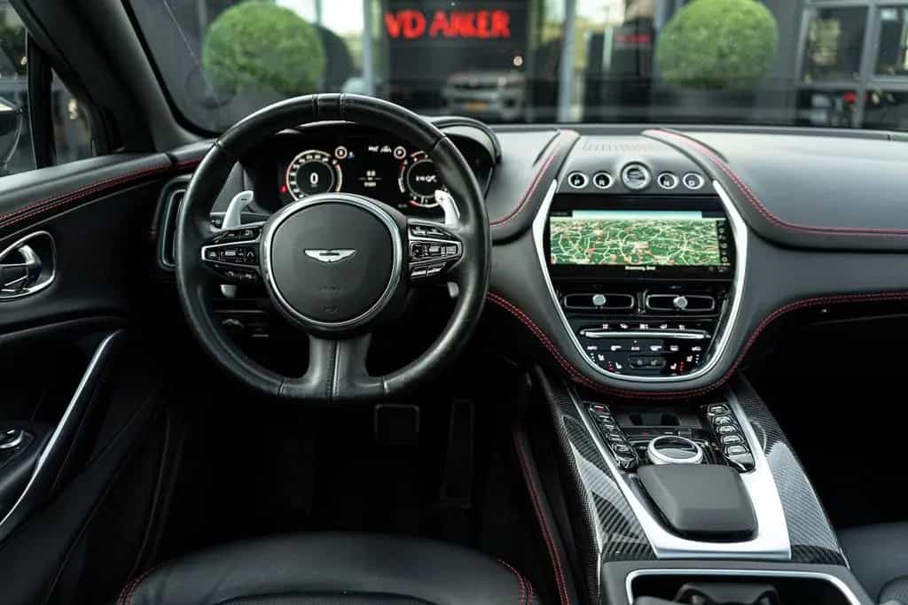 Aston Martin DBX 1/500 | Pano Roof | 4x Seat Ventilation 12/2020-photo-8