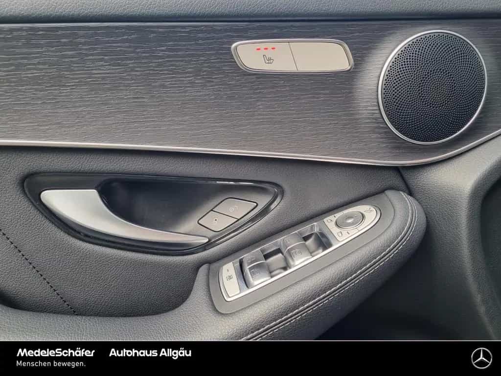 Mercedes-Benz GLC-Class 300 d 4MATIC Coupé AMG Night AHK Led Keyless 12/2020-photo-6