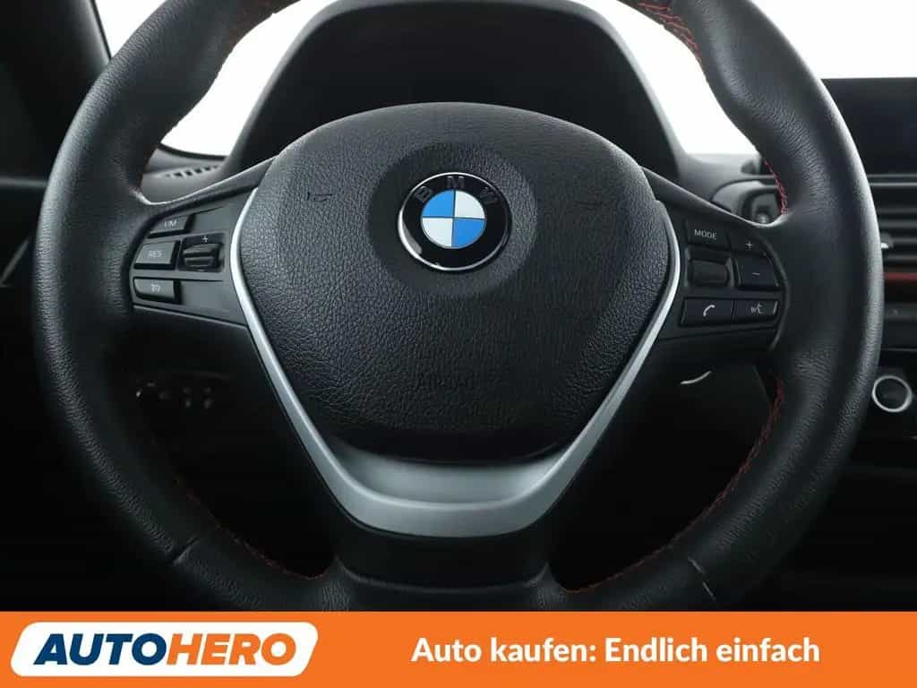 BMW 1 Series 118i Edition Sport Line Shadow Aut*NAVI*LED*PDC* 08/2018-photo-18