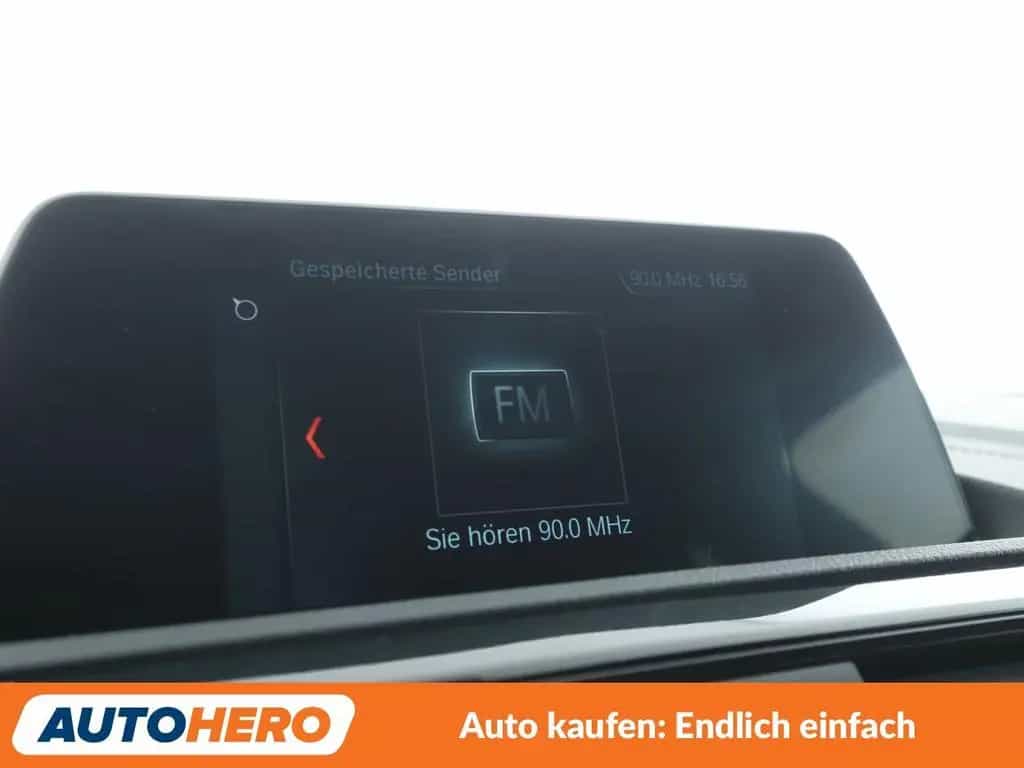 BMW 1 Series 118i Edition Sport Line Shadow Aut*NAVI*LED*PDC* 08/2018-photo-20