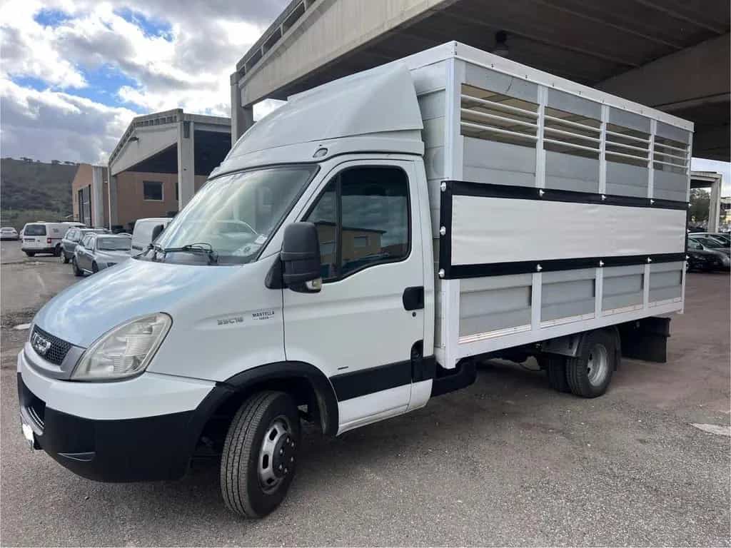 Iveco Daily 35C18 3.0 180cv trasporto animali pa 02/2008-photo-1