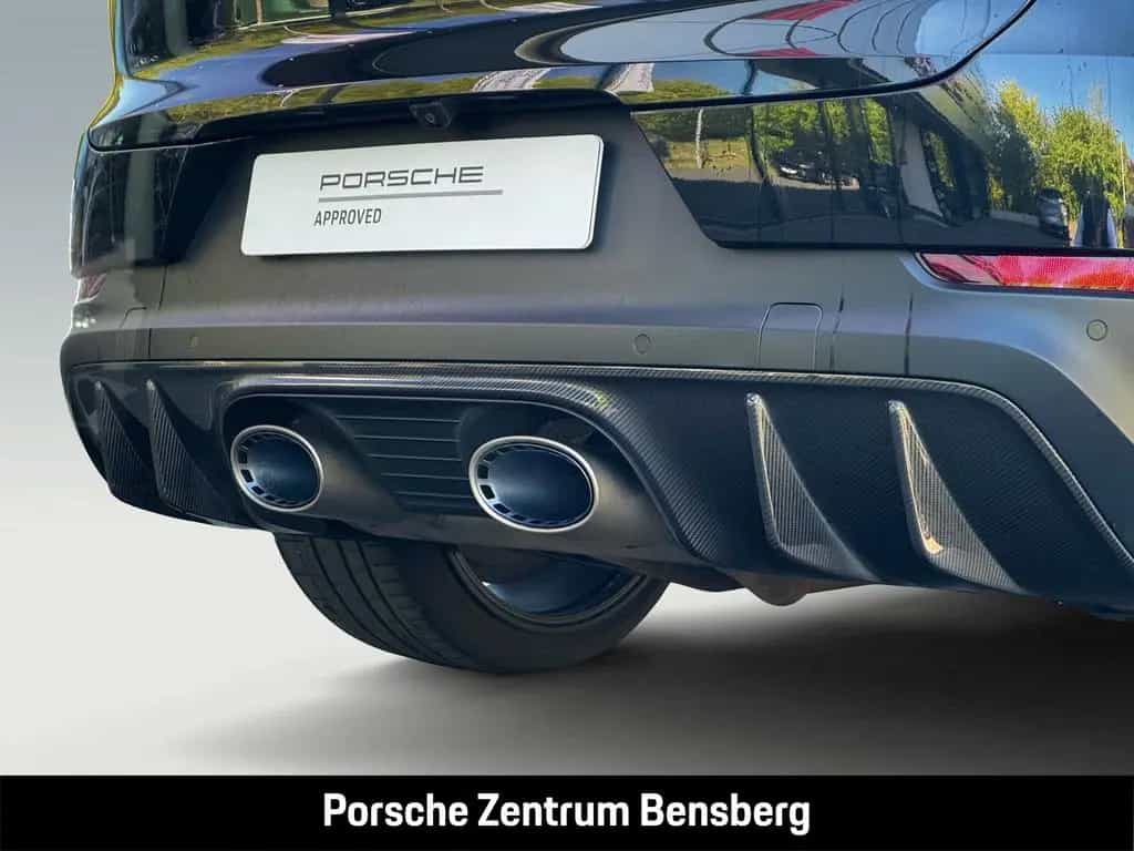 Porsche Cayenne Turbo GT 06/2023-photo-17