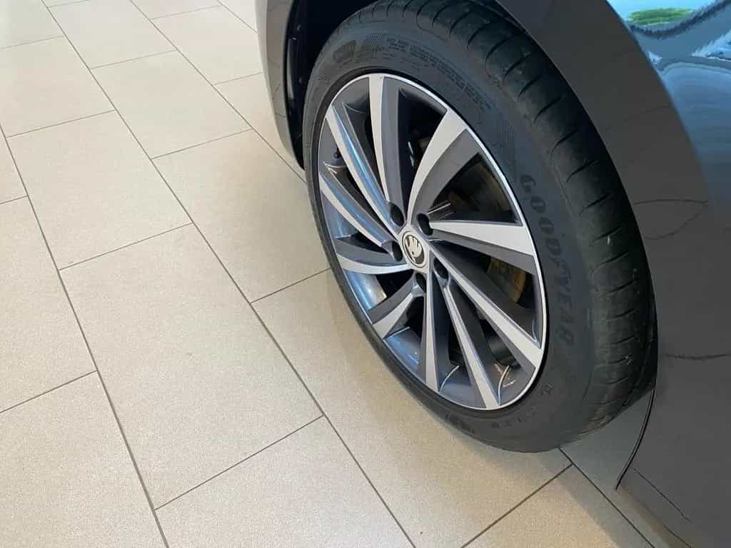 Skoda Octavia Combi Ambition 1.5 TSI e-TEC 4xSHZ AUT 04/2022-photo-13