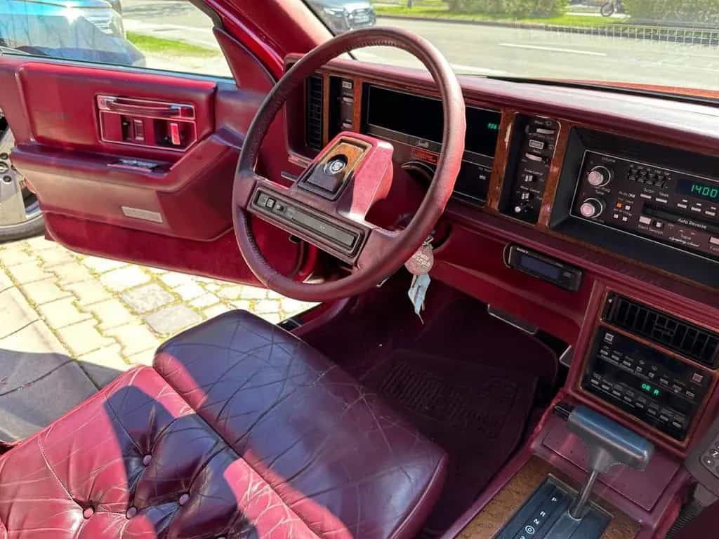 Cadillac Seville 4,5 V8 AUT.*OLDTIMER*H ZULASSUNG LEDER 07/1989-photo-17