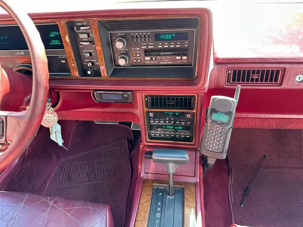Cadillac Seville 4,5 V8 AUT.*OLDTIMER*H ZULASSUNG LEDER 07/1989-photo-36