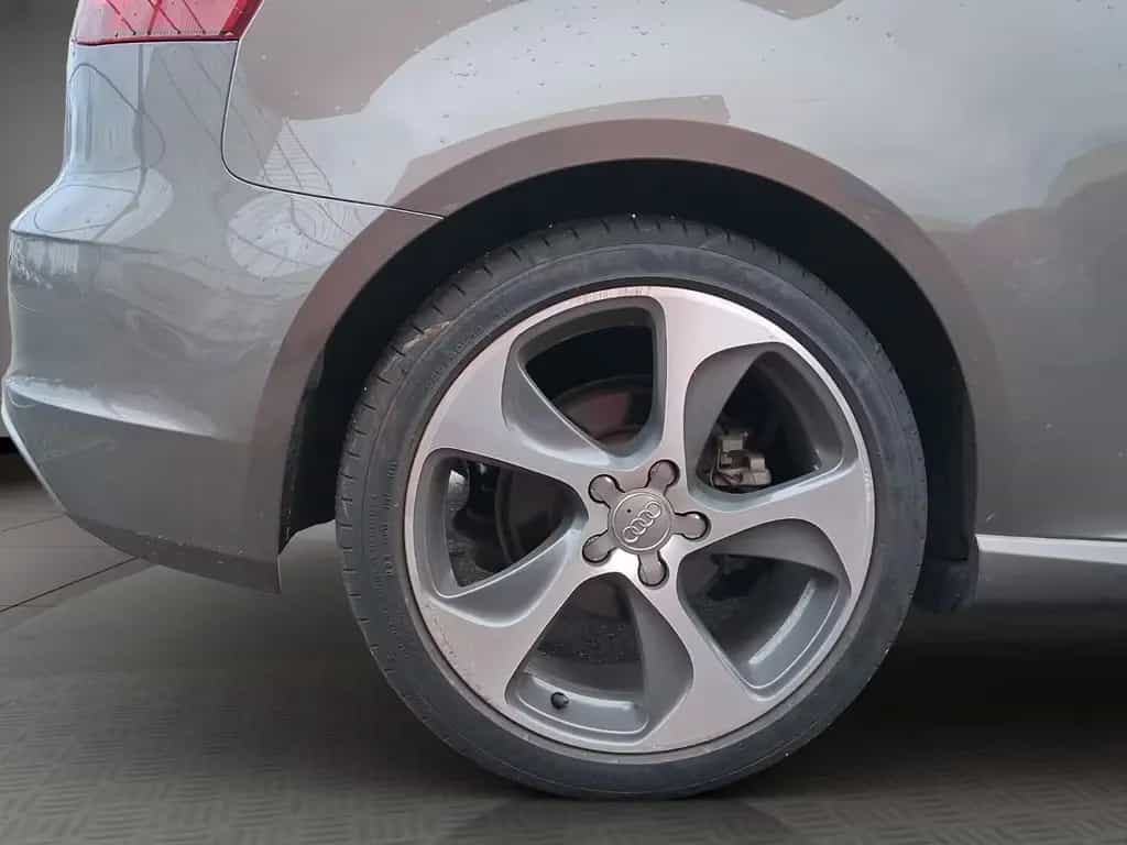 Audi A3 ambiente ultra+ALCANTARA*S-LINE*SCHECKHEFT* 08/2014-photo-23