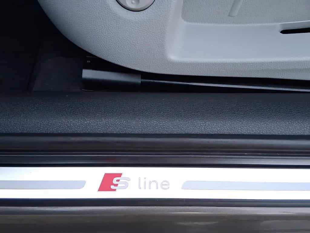 Audi A3 ambiente ultra+ALCANTARA*S-LINE*SCHECKHEFT* 08/2014-photo-34