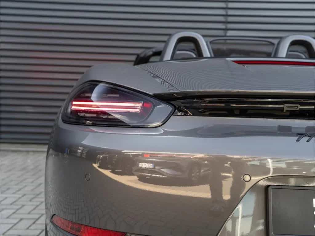 Porsche Boxster GTS 4.0 20'' BOSE Sportlenkrad uvm. 05/2021-photo-17